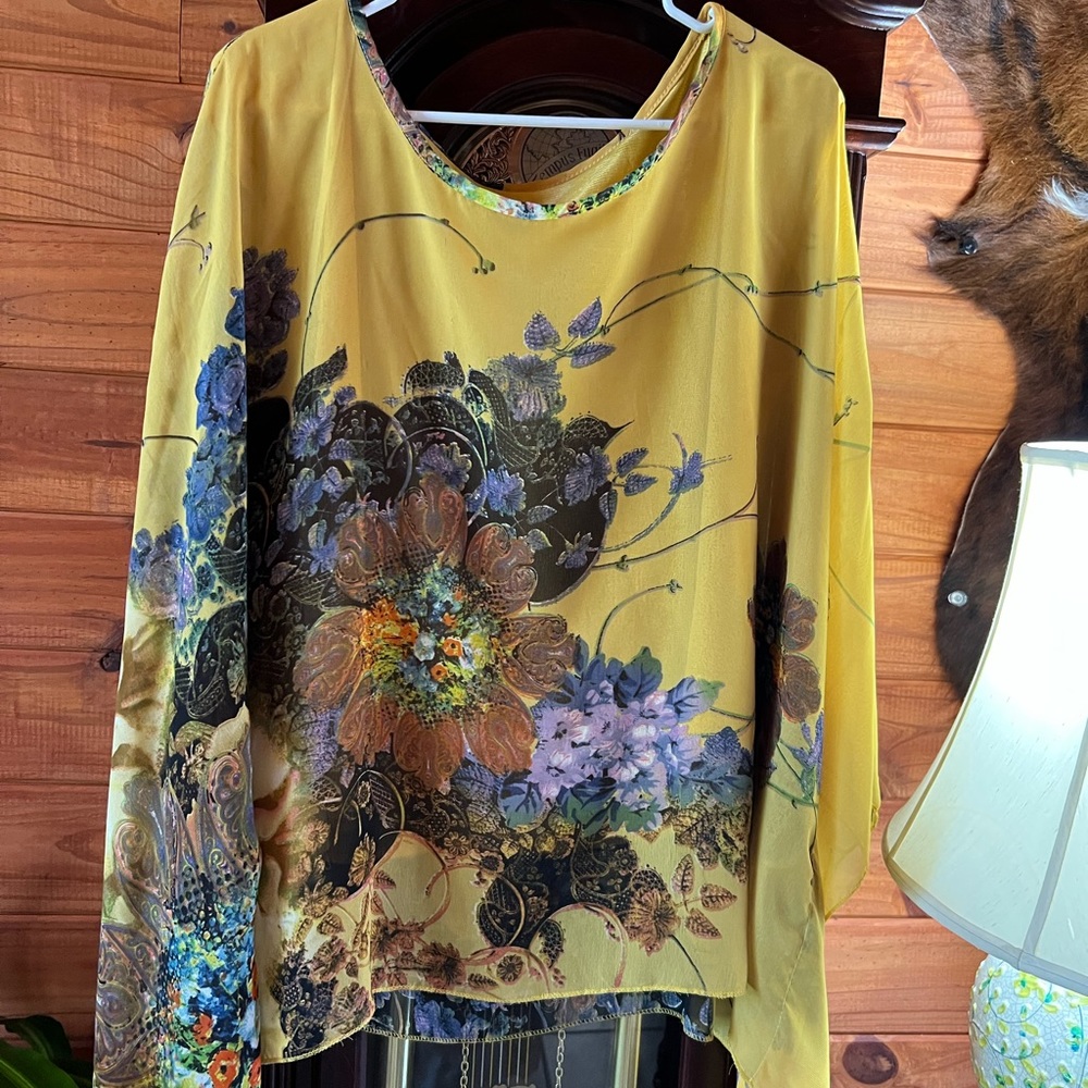 Preloved Madam blouse